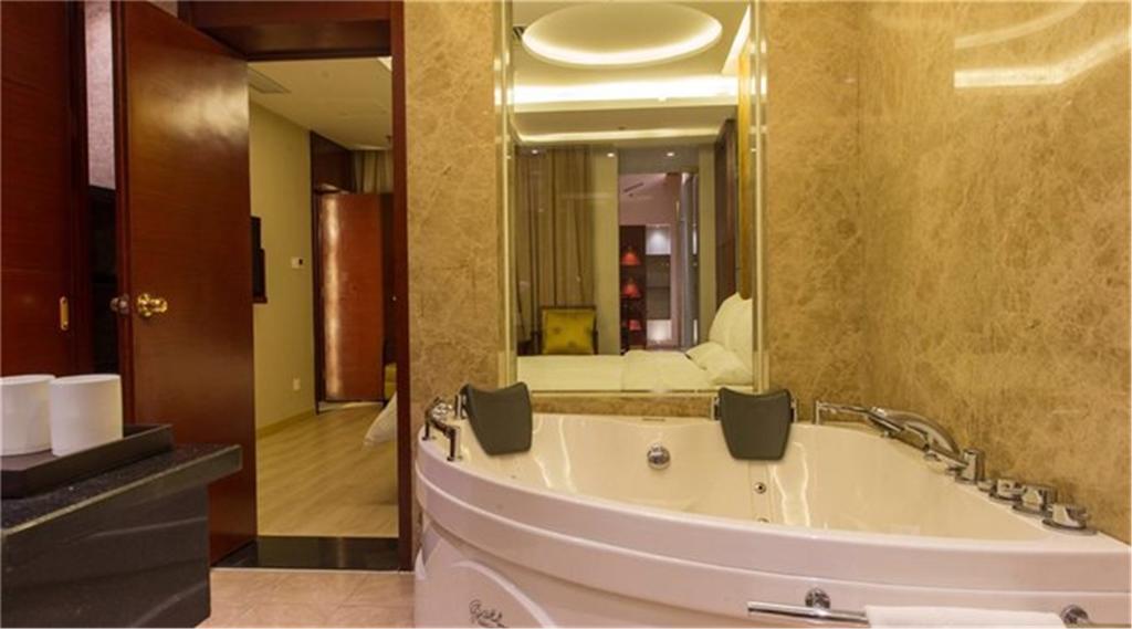 Ji Hotel Suzhou Guanqian Street Exterior photo